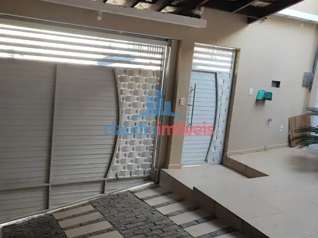 Casa 2 quartos e 3 banheiros, para alugar, no bairro Goiabal em Barra Mansa