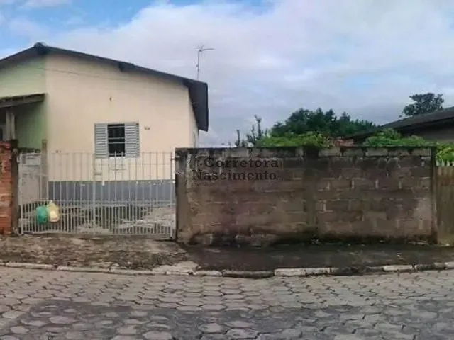 Casa com 840m² 4 quartos e 2 banheiros, à venda, no bairro Vila São João (São Silvestre) em Jacareí