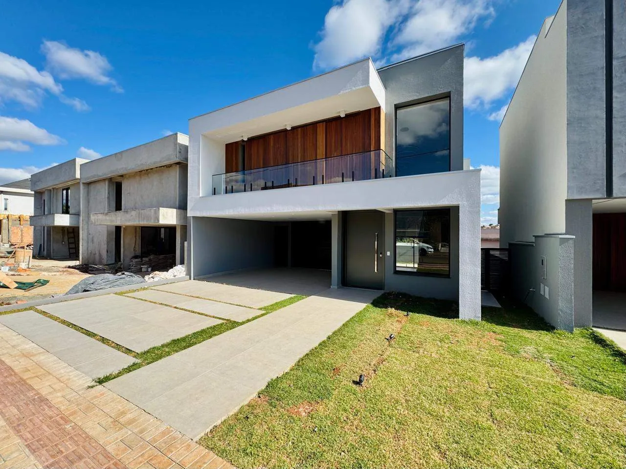Casa, 3 quartos, 208 m² - Foto 2