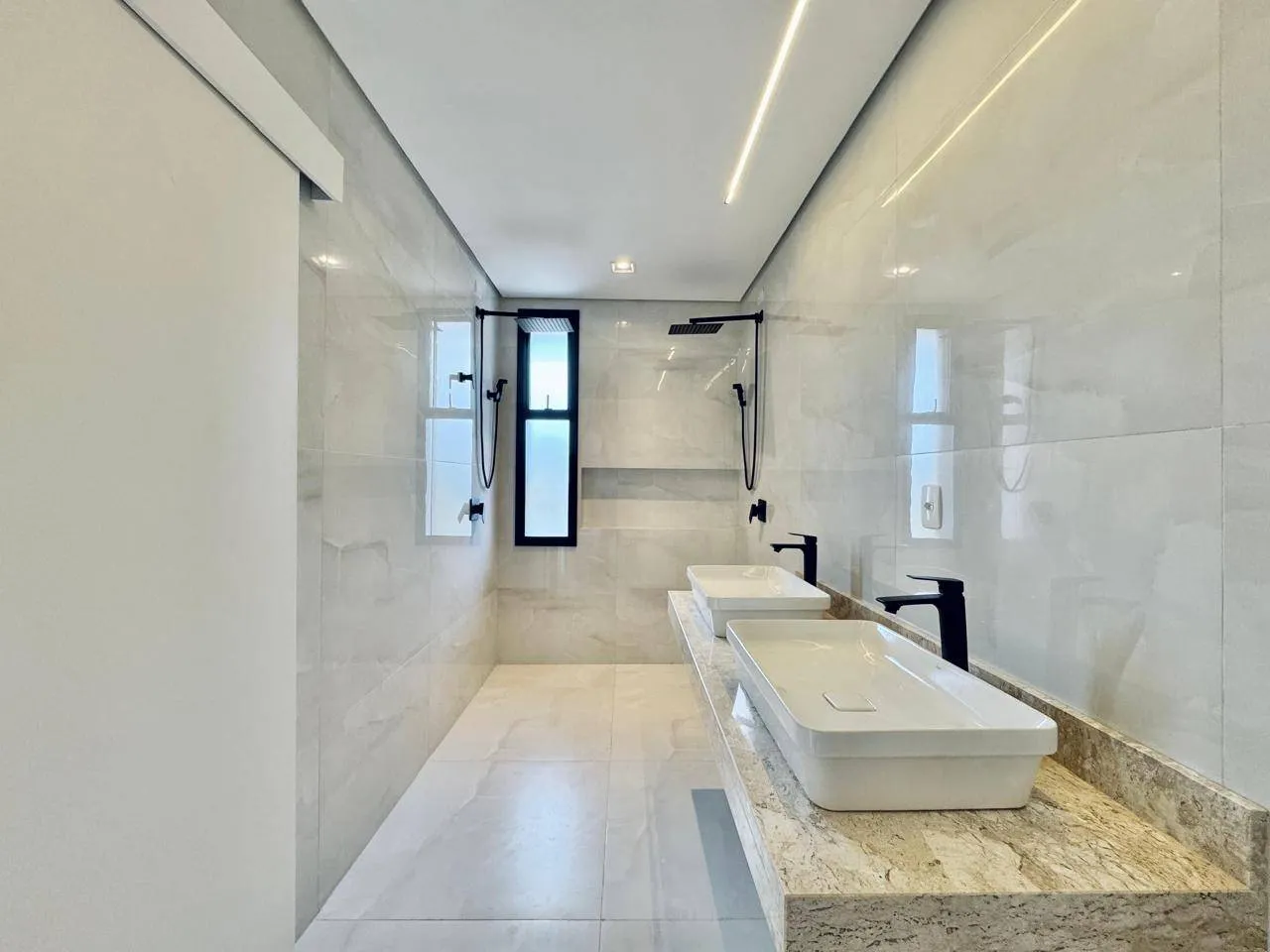Casa, 3 quartos, 208 m² - Foto 35