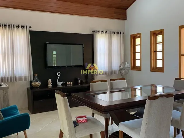 Casa 3 quartos e 5 banheiros, à venda, no bairro Terras de Mont Serrat em Salto