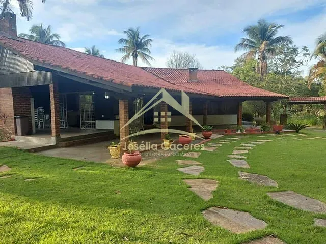 Casa com 4200m² 3 quartos e 5 banheiros, à venda, no bairro aldeia velha em Chapada dos Guimarães