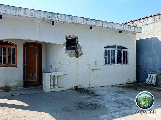 Casa com 320m² 4 quartos e 2 banheiros, à venda, no bairro Rio Acima em Votorantim