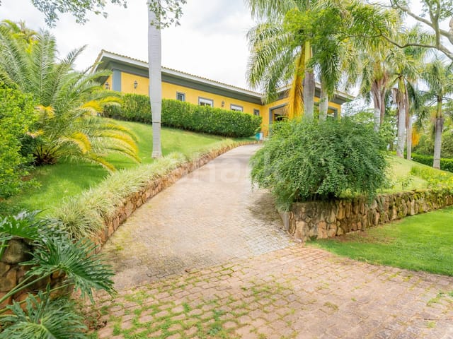 Casa com 3162m² 5 quartos e 8 banheiros, à venda ou para alugar, no bairro Condomínio Quinta da Baroneza II em Bragança Paulista