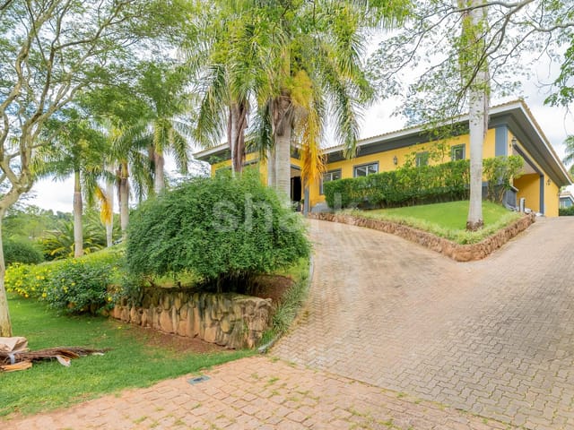 Casa com 3162m² 5 quartos e 8 banheiros, à venda ou para alugar, no bairro Condomínio Quinta da Baroneza II em Bragança Paulista