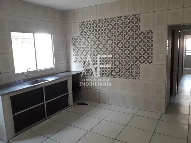 Casa com 150m² 2 quartos e 1 banheiro, à venda, no bairro Alto São Pedro em Taubaté