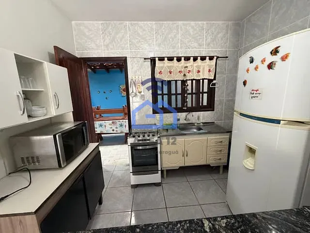 Casa 2 quartos e 1 banheiro, à venda, no bairro Martim de Sá em Caraguatatuba