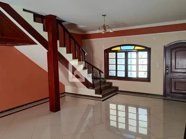 Casa com 300m² 5 quartos e 3 banheiros, à venda, no bairro Vila Suíça em Indaiatuba