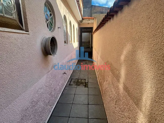Casa 3 quartos e 1 banheiro, para alugar, no bairro Conforto em Volta Redonda