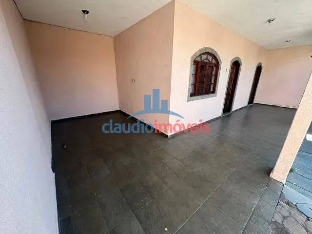 Casa 3 quartos e 1 banheiro, para alugar, no bairro Conforto em Volta Redonda