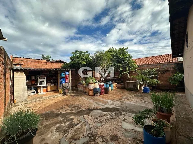 Casa com 200m² 2 quartos e 1 banheiro, à venda, no bairro Jardim Professor Antônio Palocci em Ribeirão Preto