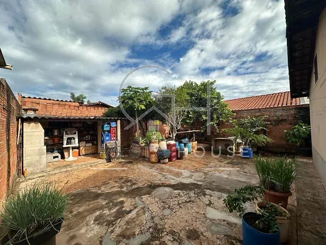 Casa com 200m² 2 quartos e 1 banheiro, à venda, no bairro Jardim Professor Antônio Palocci em Ribeirão Preto