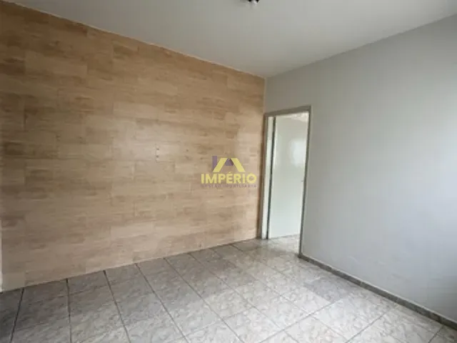 Casa com 175m² 2 quartos e 1 banheiro, para alugar, no bairro Vila Progresso em Salto