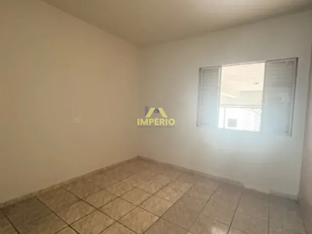 Casa com 175m² 2 quartos e 1 banheiro, para alugar, no bairro Vila Progresso em Salto