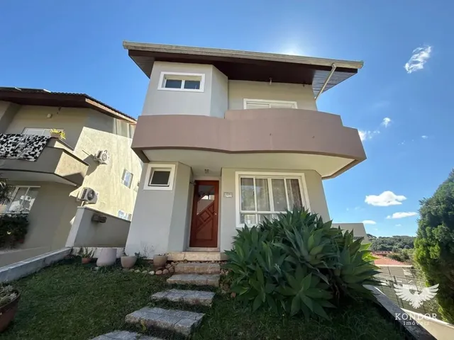 Casa com 317m² 3 quartos e 5 banheiros, à venda, no bairro Santa Felicidade em Curitiba