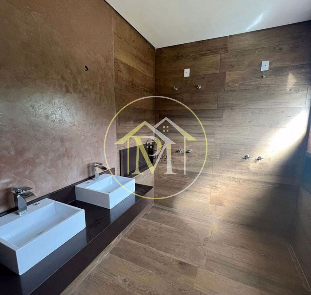 Casa à venda e aluguel com 4 quartos, 366m² - Foto 3