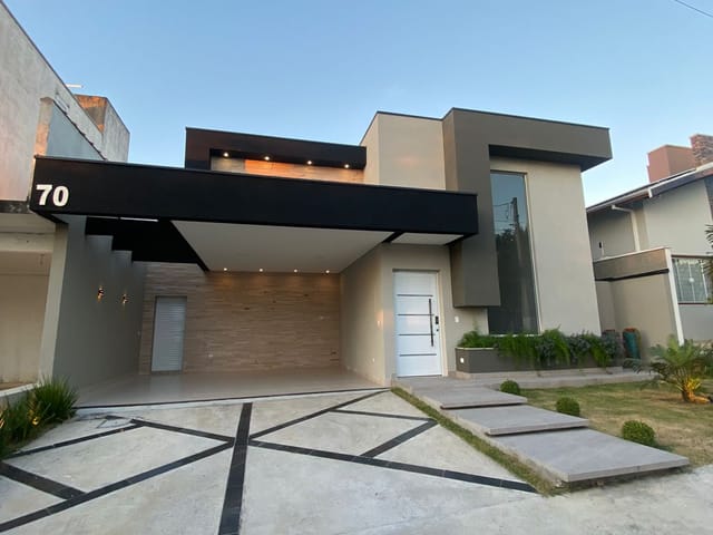 Casa com 300m² 3 quartos e 2 banheiros, à venda, no bairro Bairro do Grama em Caçapava