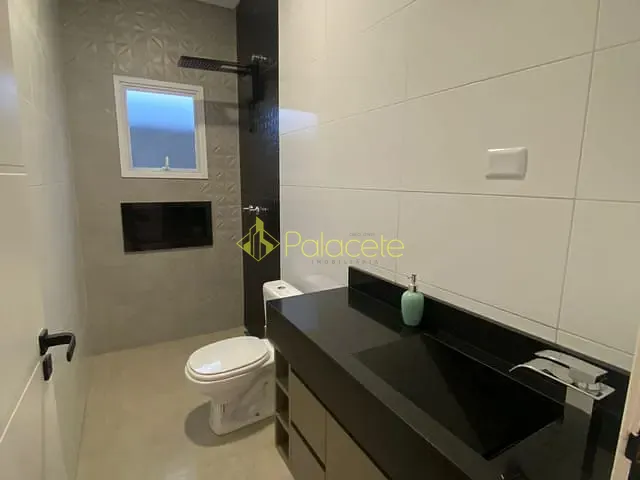 Casa com 300m² 3 quartos e 2 banheiros, à venda, no bairro Bairro do Grama em Caçapava