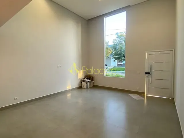 Casa com 300m² 3 quartos e 2 banheiros, à venda, no bairro Bairro do Grama em Caçapava