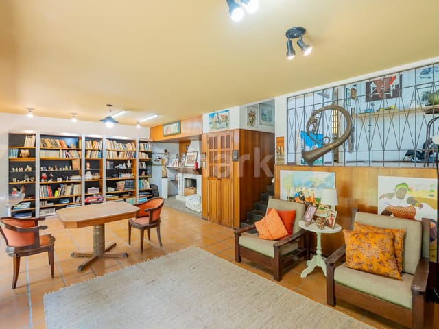 Casa com 360m² 4 quartos e 3 banheiros, à venda, no bairro Alphaville em Santana de Parnaíba