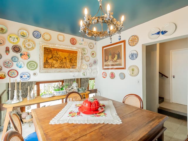 Casa com 360m² 3 quartos e 2 banheiros, à venda, no bairro Alphaville em Santana de Parnaíba