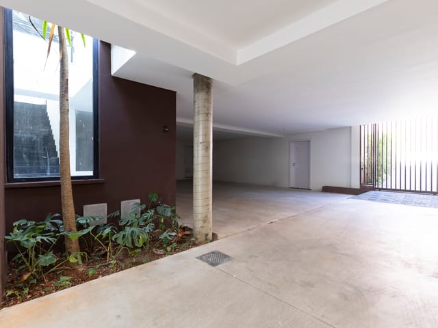 Casa com 480m² 4 quartos e 6 banheiros, à venda, no bairro Jardim Cordeiro em São Paulo