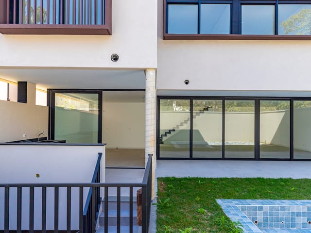 Casa com 584m² 4 quartos e 5 banheiros, à venda, no bairro Jardim Cordeiro em São Paulo