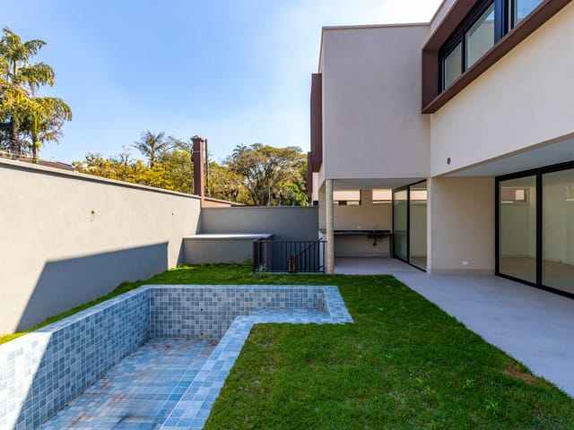 Casa com 584m² 4 quartos e 5 banheiros, à venda, no bairro Jardim Cordeiro em São Paulo