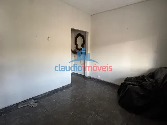 Casa à venda, no bairro Vila Santa Cecilia em Volta Redonda