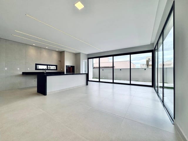 Casa com 263m² 3 quartos e 4 banheiros, à venda, no bairro Parque Tauá em Londrina