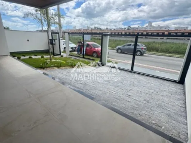 Casa com 360m² 3 quartos e 1 banheiro, à venda, no bairro Sertão do Maruim em São José