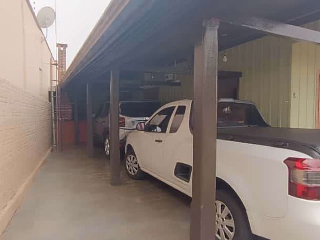 Casa 3 quartos e 2 banheiros, à venda, no bairro Centro em Cambé