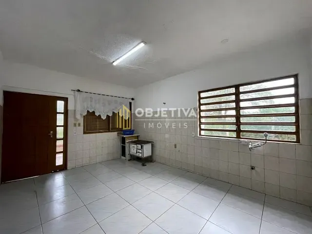 Casa 2 quartos e 2 banheiros, para alugar, no bairro Boa Vista em Novo Hamburgo