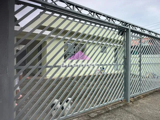 Casa com 250m² 3 quartos e 1 banheiro, à venda ou para alugar, no bairro Jardim Ismênia em São José Dos Campos