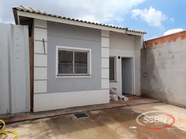Casa 3 quartos e 2 banheiros, à venda, no bairro Jardim Flamboyant em Nova Odessa