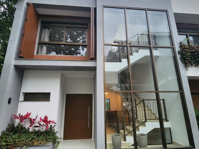 Casa com 689m² 4 quartos e 5 banheiros, à venda ou para alugar, no bairro Jardim dos Estados em São Paulo