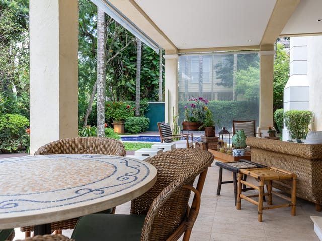 Casa com 712m² 4 quartos e 5 banheiros, à venda, no bairro Jardim Petrópolis em São Paulo