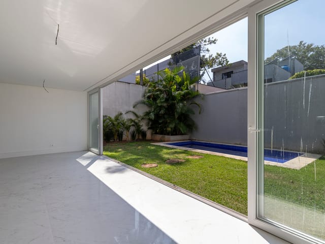 Casa com 525m² 4 quartos e 5 banheiros, à venda, no bairro Chácara Santo Antônio (Zona Sul) em São Paulo