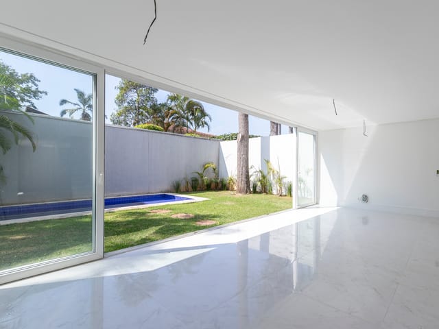 Casa com 525m² 4 quartos e 5 banheiros, à venda, no bairro Chácara Santo Antônio (Zona Sul) em São Paulo