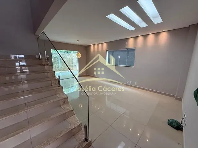 Casa com 200m² 3 quartos e 3 banheiros, à venda, no bairro Morada da Serra em Cuiabá