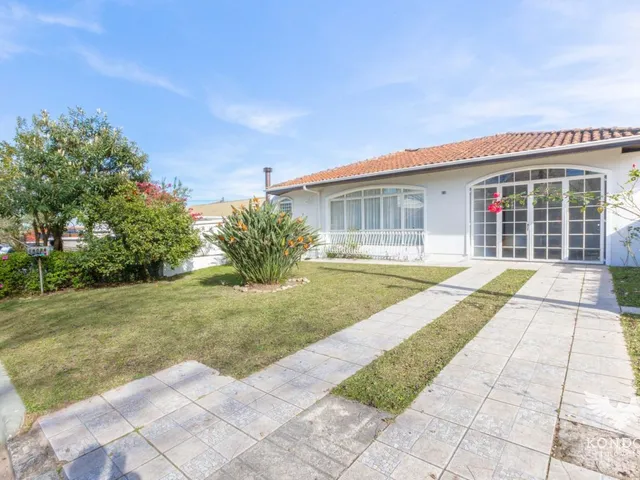 Casa com 377m² 3 quartos e 4 banheiros, à venda, no bairro Santa Felicidade em Curitiba