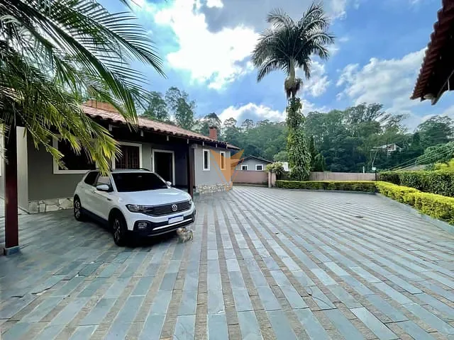 Casa com 1440m² 3 quartos e 4 banheiros, à venda, no bairro Chácara dos Lagos em Carapicuíba
