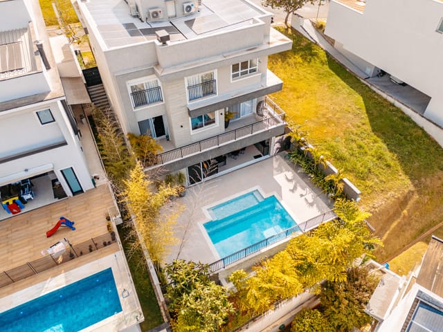 Casa 4 quartos e 7 banheiros, à venda, no bairro Tamboré em Santana de Parnaíba