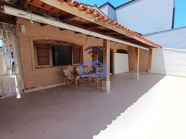 Casa com 326m², para alugar, no bairro Jardim Primavera em Caraguatatuba