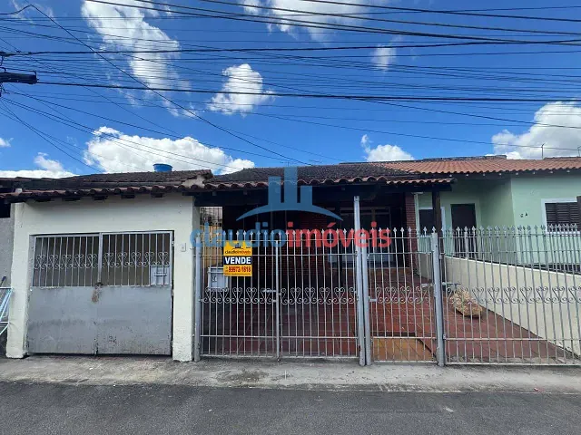 Casa 3 quartos e 3 banheiros, à venda, no bairro Rústico em Volta Redonda