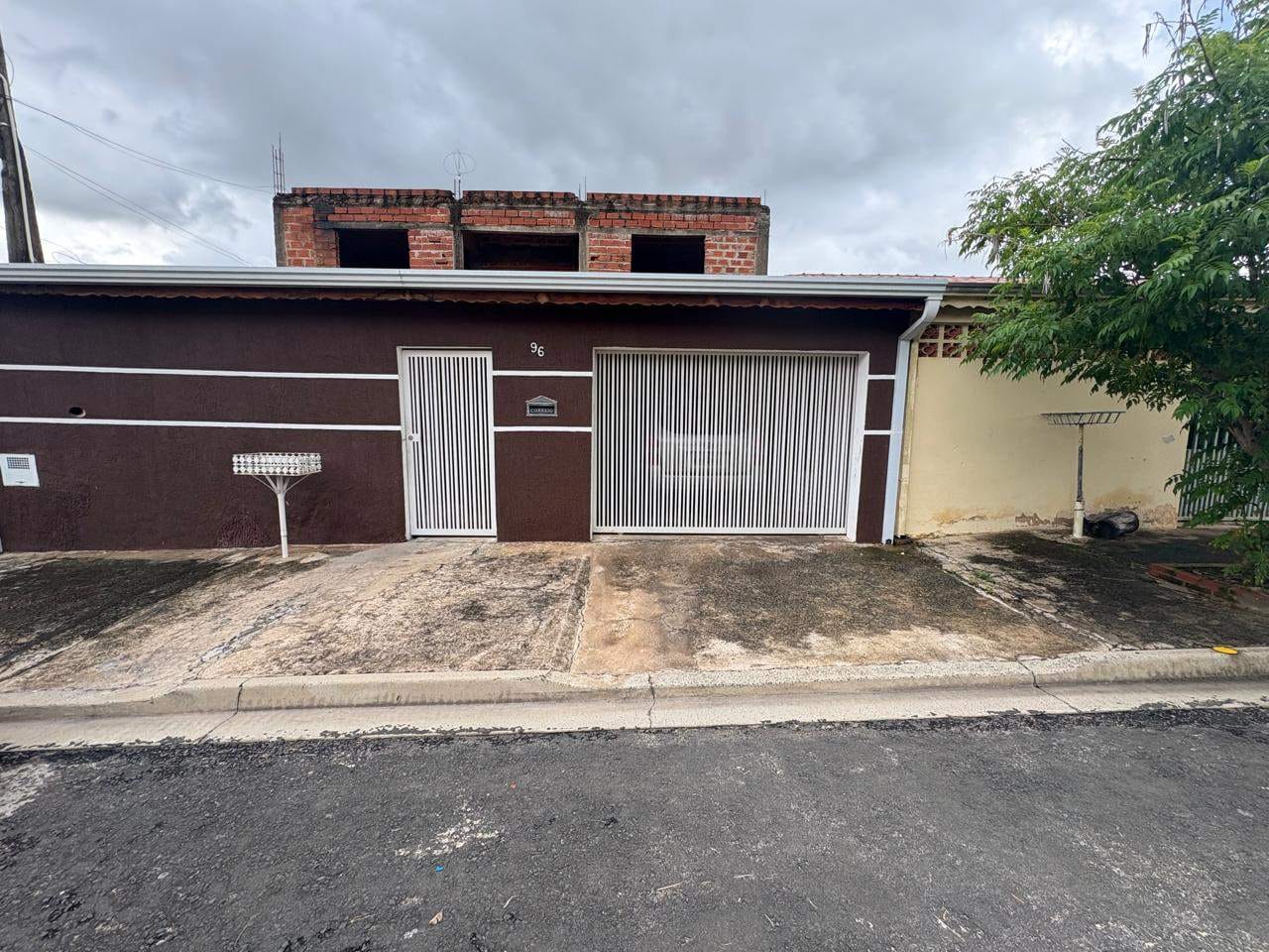 Casa, 3 quartos, 200 m² - Foto 1