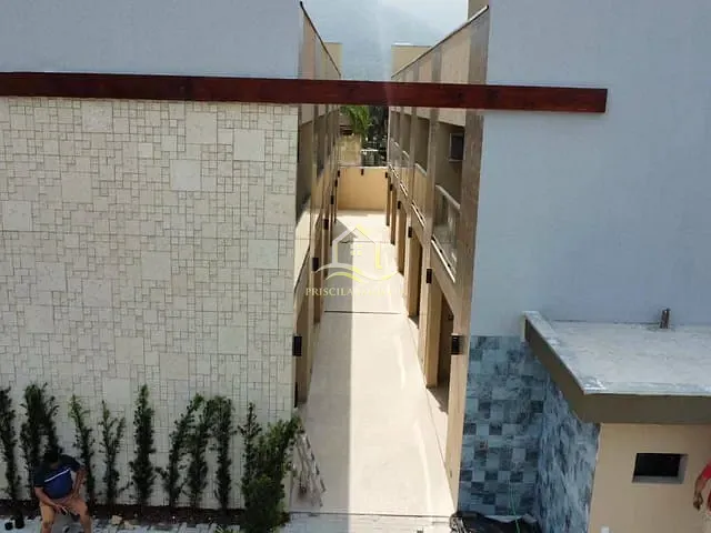 Casa com 108m² 2 quartos e 2 banheiros, à venda, no bairro Boraceia em Bertioga
