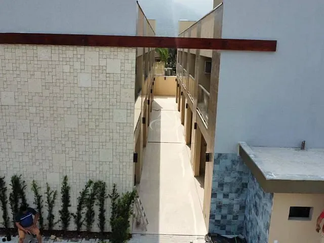 Casa com 108m² 2 quartos e 2 banheiros, à venda, no bairro Boraceia em Bertioga