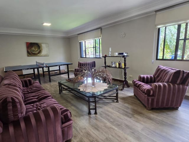 Casa com 360m² 4 quartos e 5 banheiros, à venda, no bairro Alphaville em Santana de Parnaíba