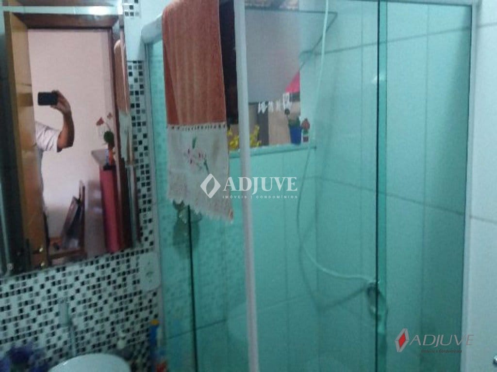 Casa à venda com 2 quartos, 75m² - Foto 11